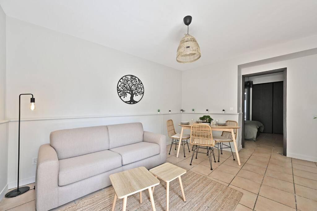 L'olivier - 2 Terrasses - Clim Ac - Wifi - Proche Theatres Avignon